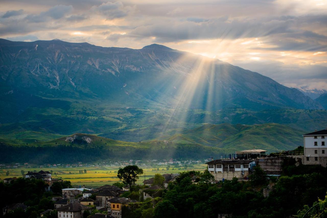 Guesthouse Mele Gjirokastër Dış mekan fotoğraf