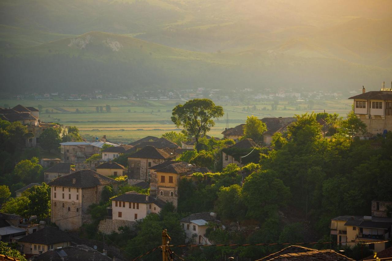 Guesthouse Mele Gjirokastër Dış mekan fotoğraf
