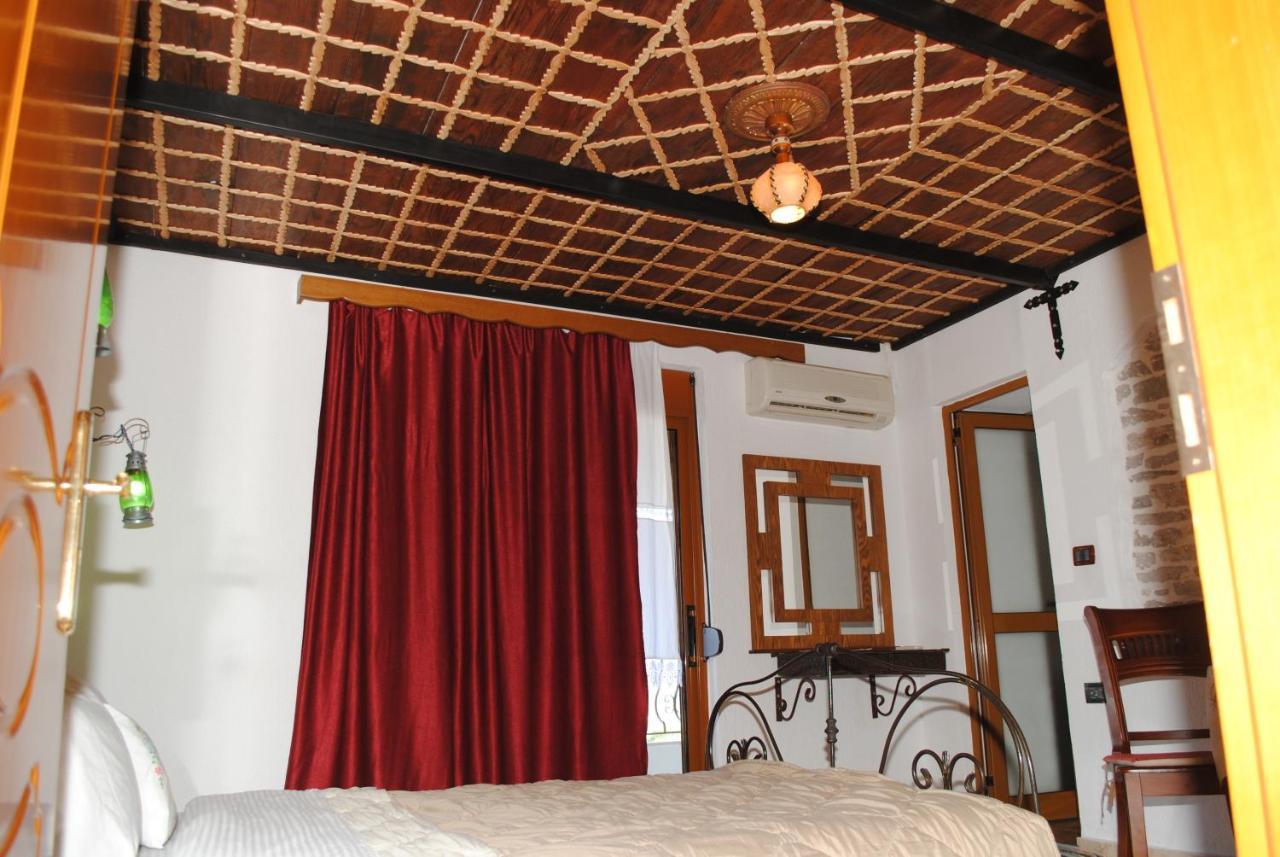 Guesthouse Mele Gjirokastër Dış mekan fotoğraf