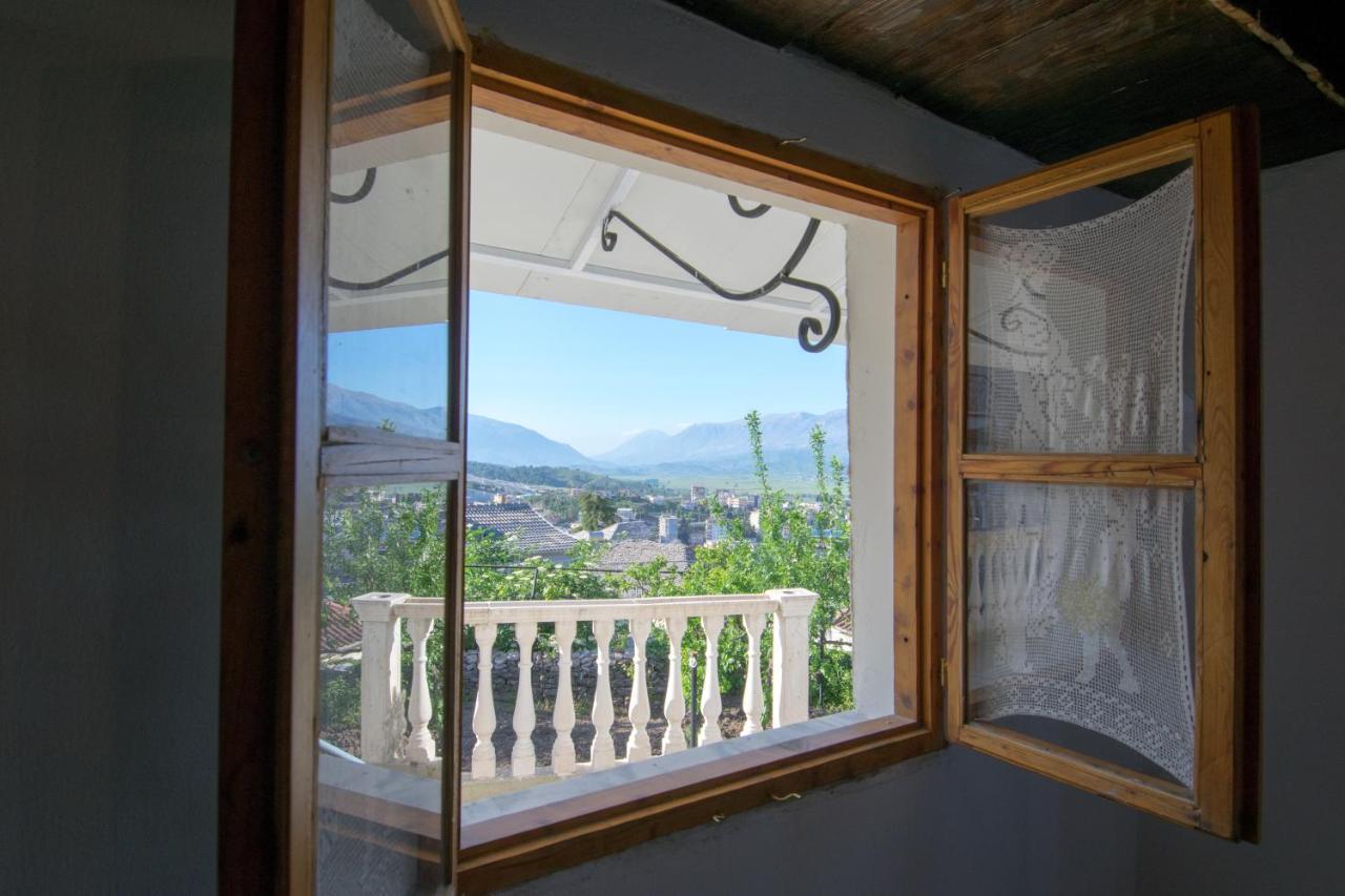 Guesthouse Mele Gjirokastër Dış mekan fotoğraf
