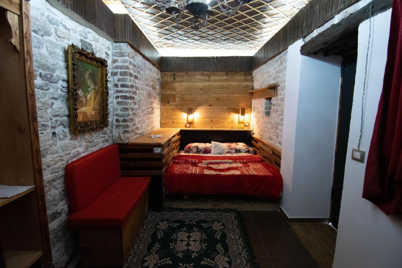 Guesthouse Mele Gjirokastër Dış mekan fotoğraf