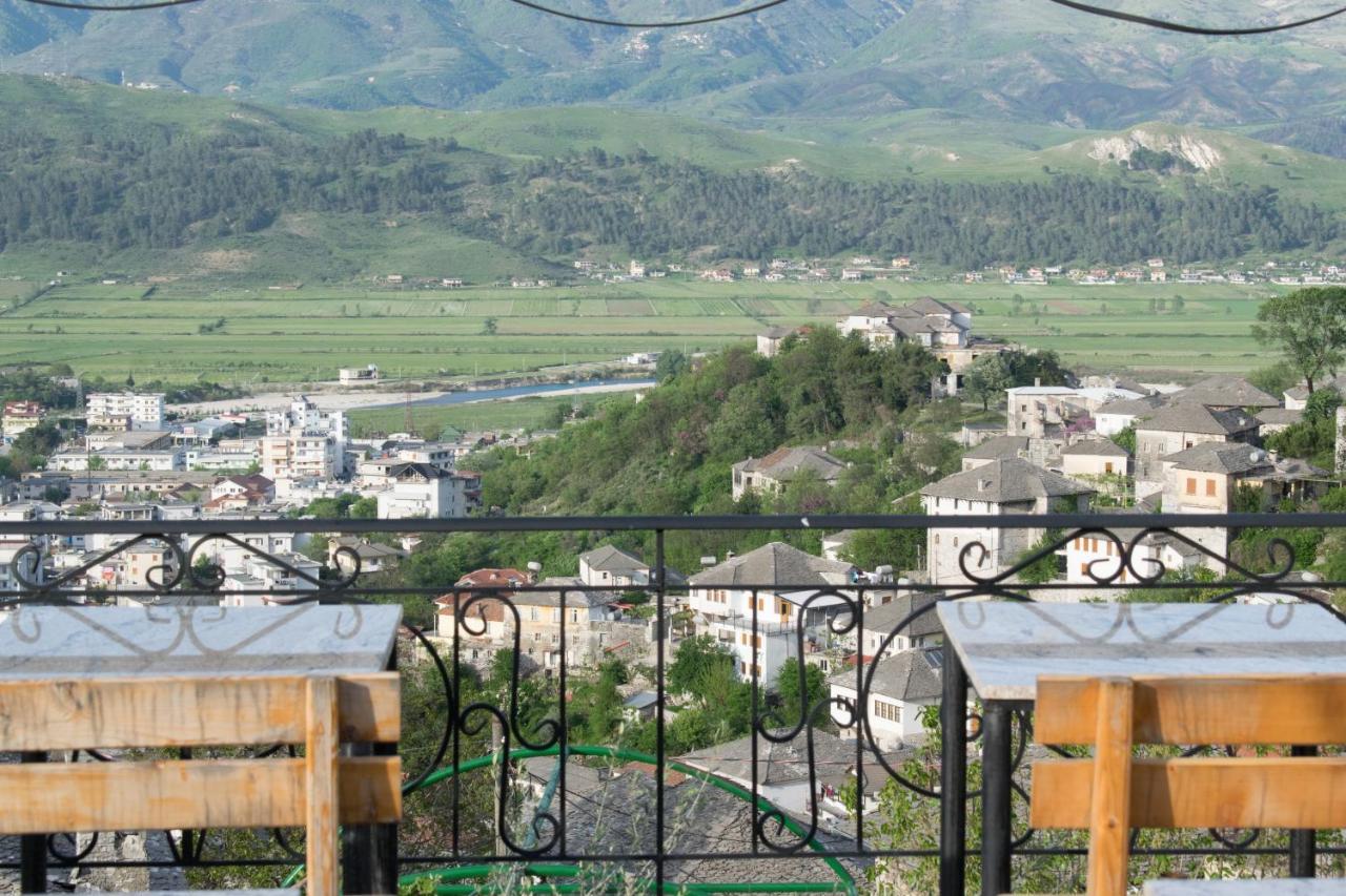 Guesthouse Mele Gjirokastër Dış mekan fotoğraf