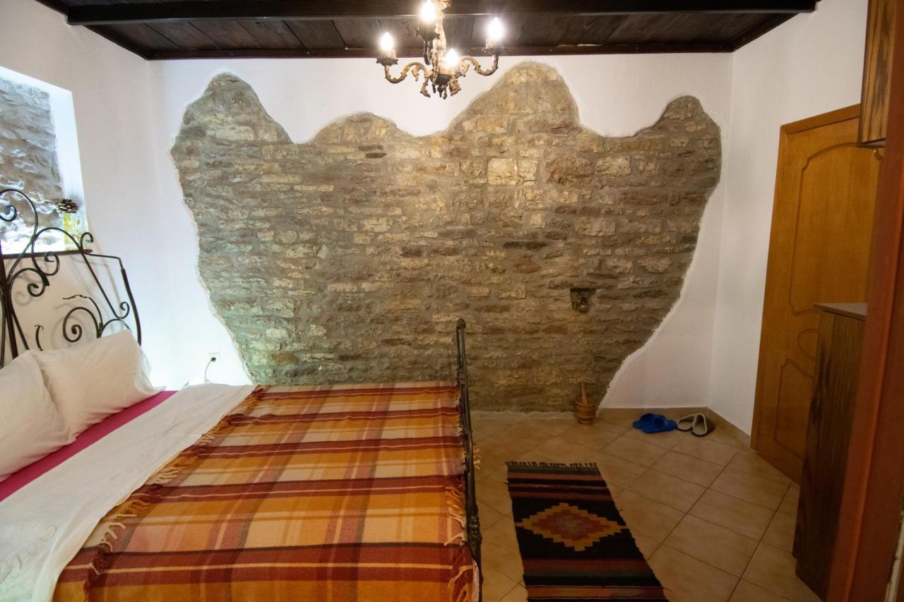 Guesthouse Mele Gjirokastër Dış mekan fotoğraf