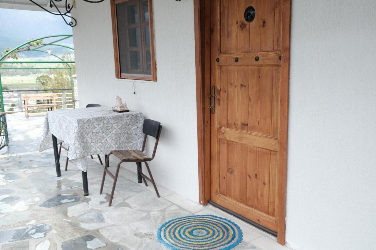 Guesthouse Mele Gjirokastër Dış mekan fotoğraf