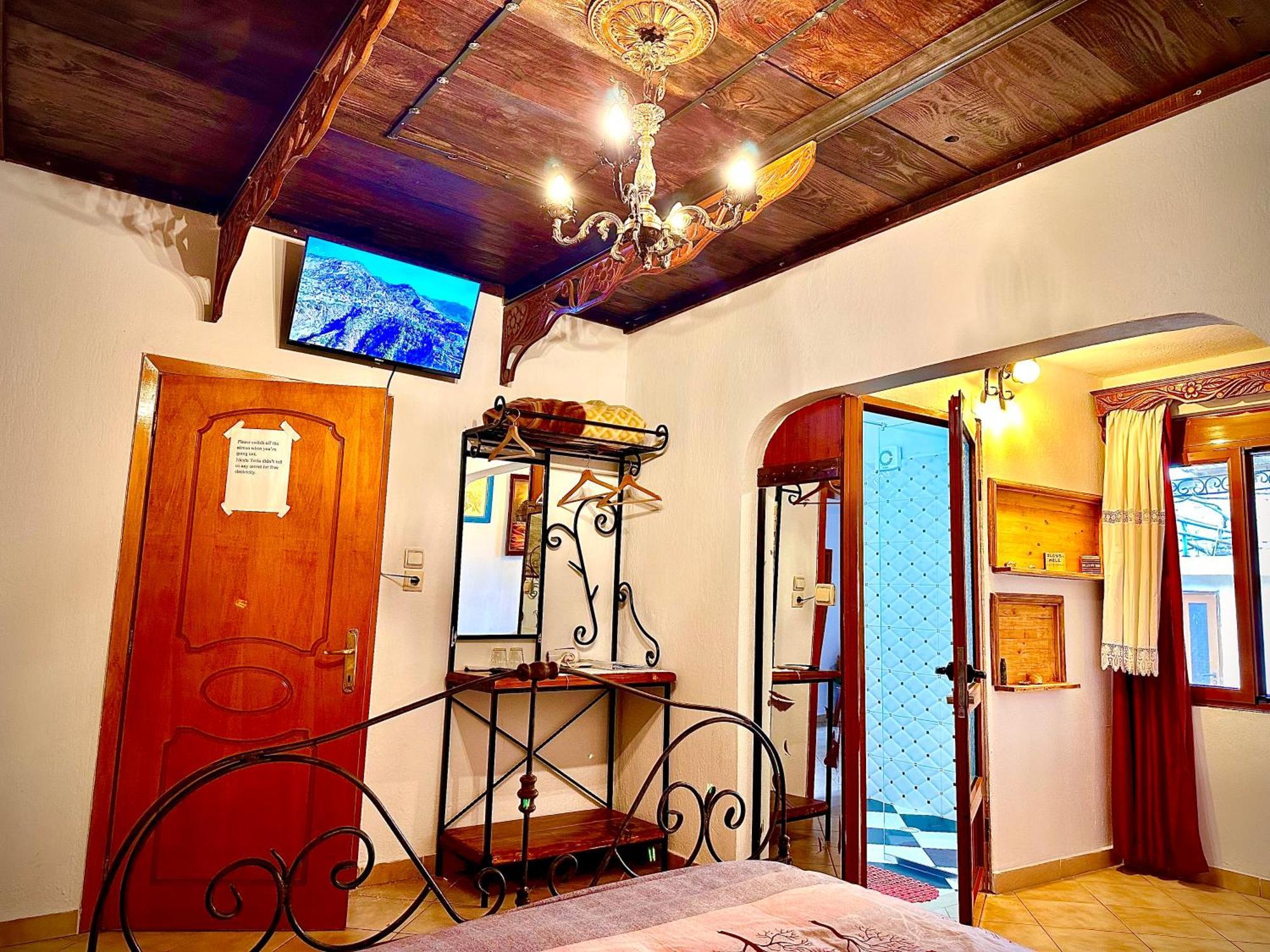 Guesthouse Mele Gjirokastër Dış mekan fotoğraf