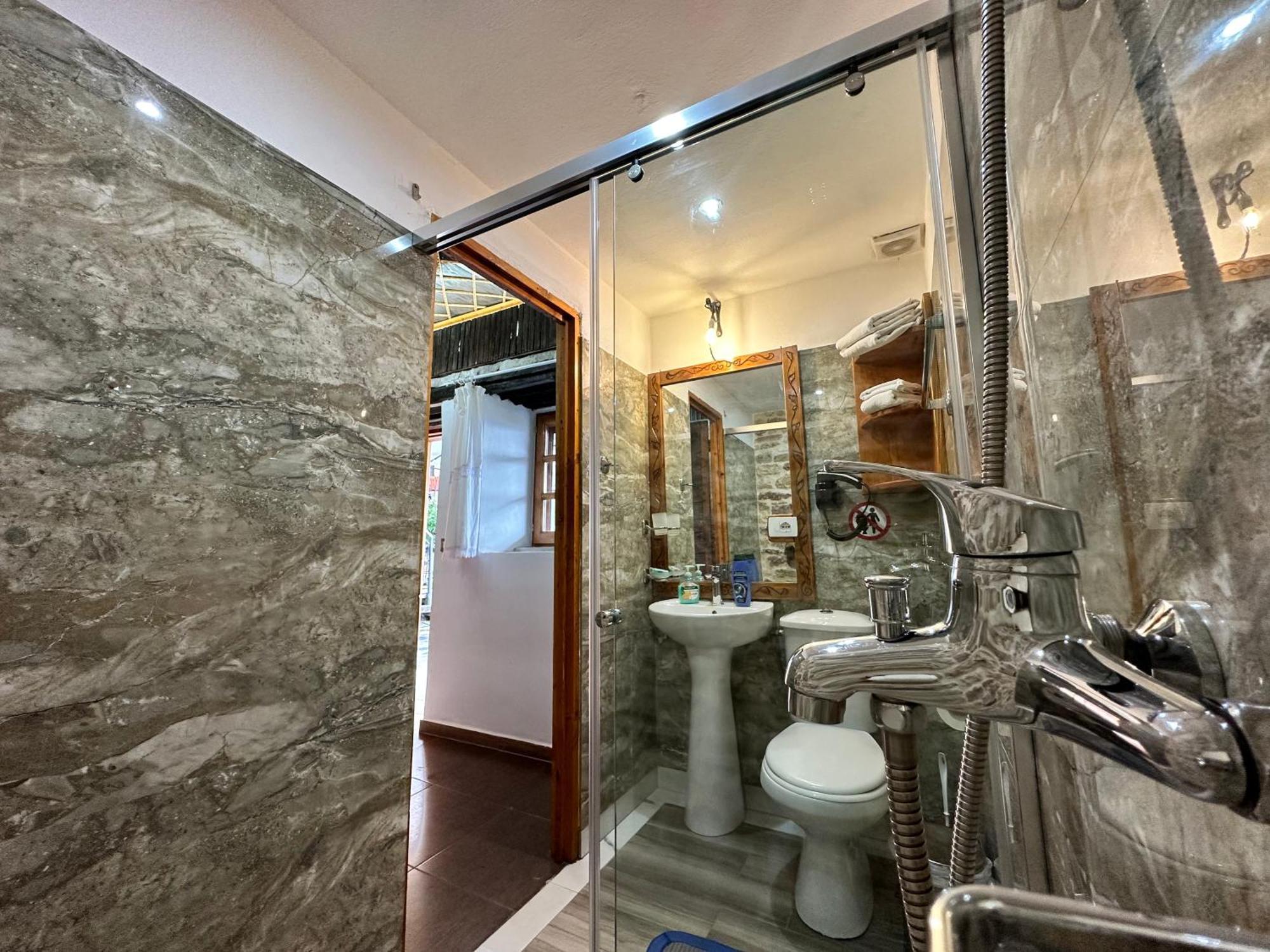 Guesthouse Mele Gjirokastër Dış mekan fotoğraf