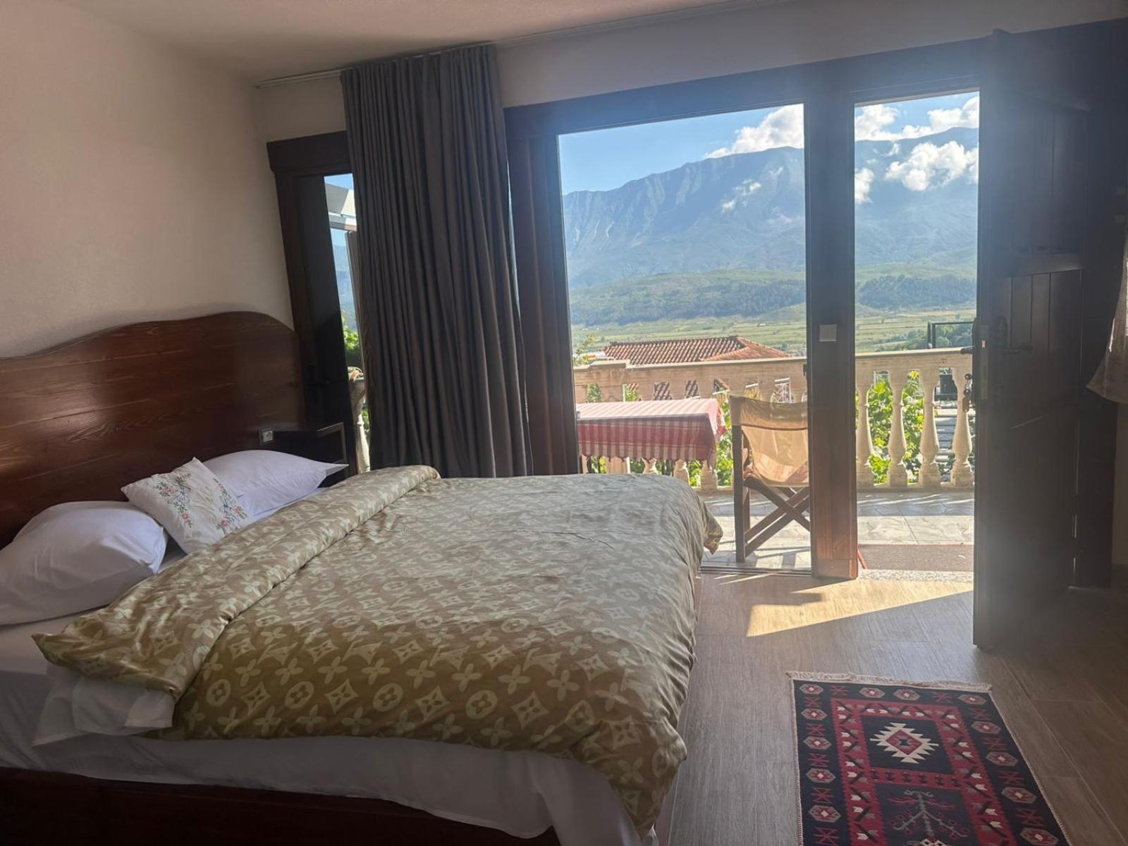 Guesthouse Mele Gjirokastër Dış mekan fotoğraf