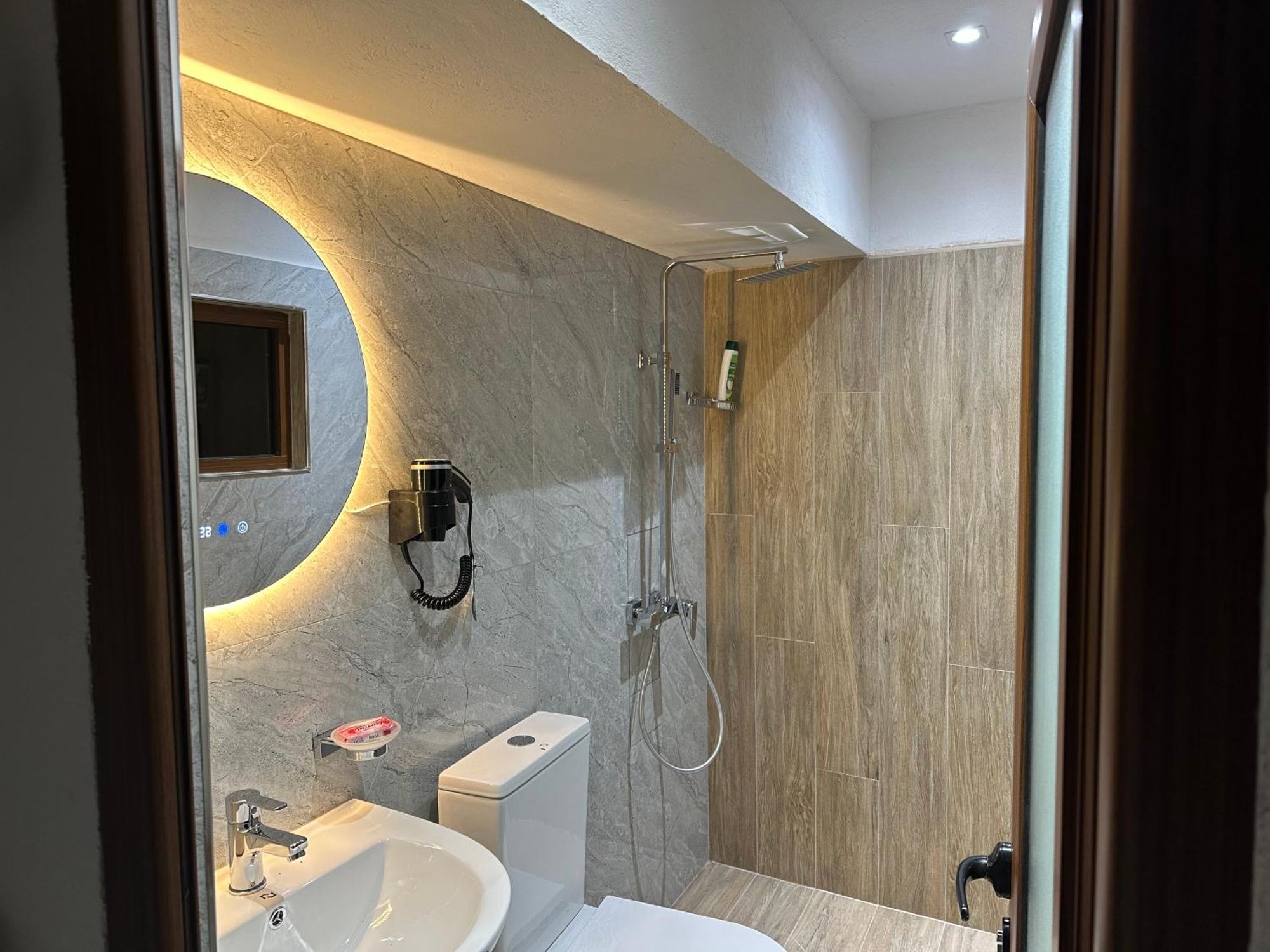 Guesthouse Mele Gjirokastër Dış mekan fotoğraf