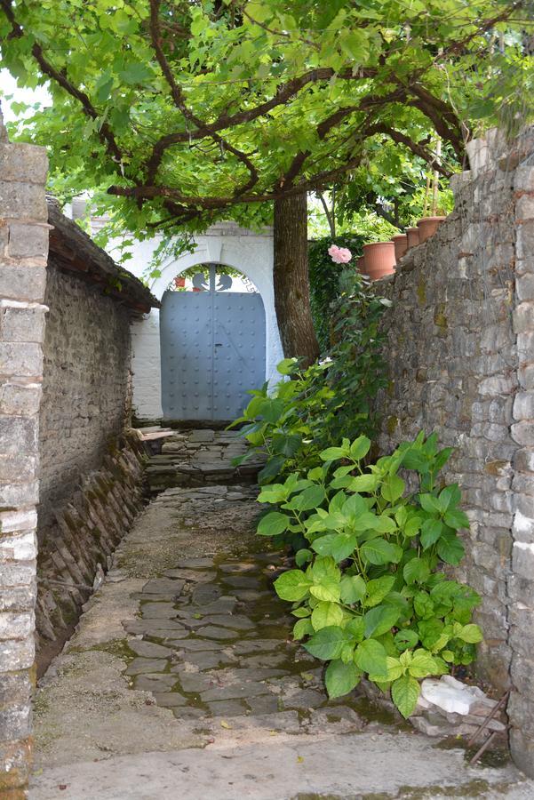Guesthouse Mele Gjirokastër Dış mekan fotoğraf
