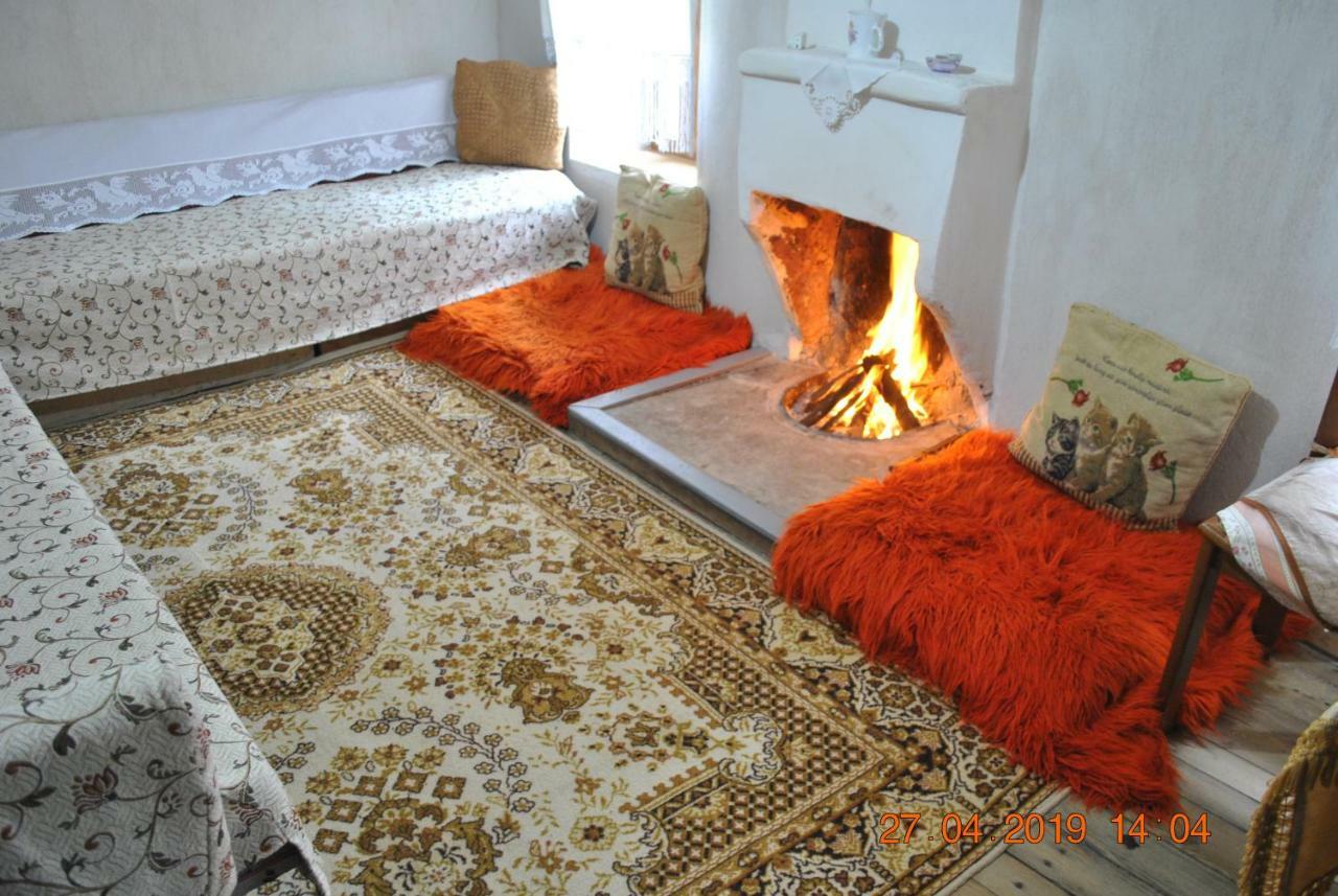 Guesthouse Mele Gjirokastër Dış mekan fotoğraf