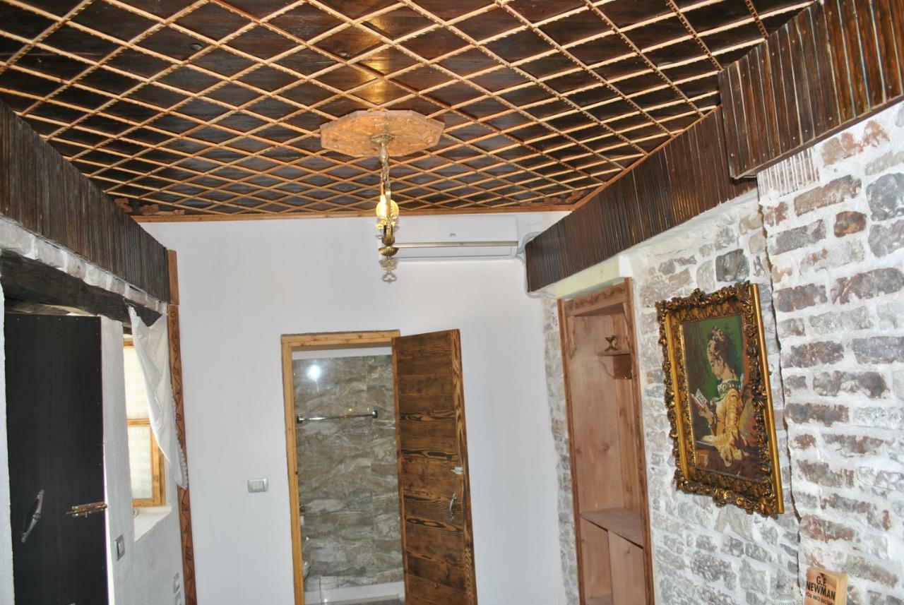 Guesthouse Mele Gjirokastër Dış mekan fotoğraf